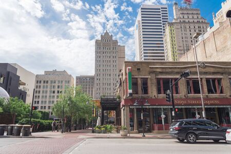 DALLAS, TX, US-MAY 3, 2019: Downtown Dallas with clean street and modern skyscrapers office buildings under cloud blue skyのeditorial素材