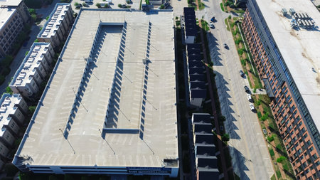 Multilevel parking solution in mixed-use development Cypress Waters, Dallas, commercial, multifamily residential, rooftop max vertical space, increases capacity without expanding ground footprint. USAの写真素材