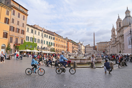 ROME, ITALY - APRIL 19, 2015: Piazza Navona on April 19, 2015. Piazza Navona is one of the most famous squares of Romeのeditorial素材