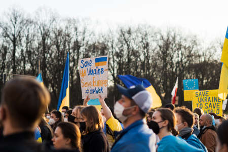 Berlin, Germany - 27 March 2022 Protest anti war and supporting Ukraine in Russian occupation. Demonstration of activistsのeditorial素材