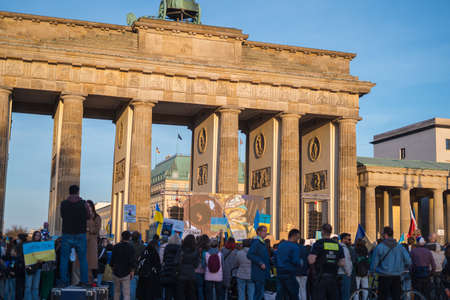 Berlin, Germany - 27 March 2022 Protest anti war and supporting Ukraine in Russian occupation. Demonstration of activistsのeditorial素材
