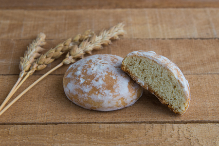 Traditional Russian gingerbread on wooden backgroundの写真素材