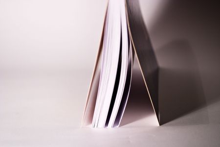 open white book on white table background
の写真素材