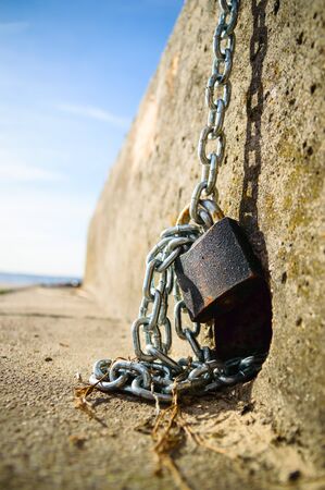 chains are only as strong as their weakest link, design seriesの写真素材