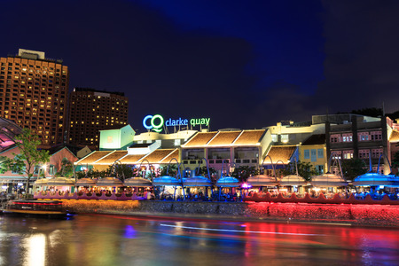 singapore clarke quay night refrect at singapore riverのeditorial素材