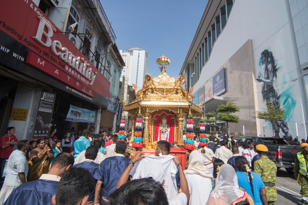 GEORGETOWN, PENANG/MALAYSIA ?? CIRCA FEB 2017: Golden chariot with public on the way at Jalan Magazine during Thaipusam festival.のeditorial素材