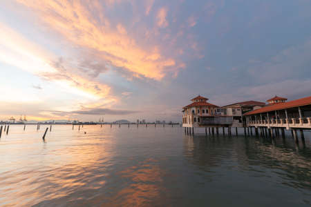 Georgetown, Penang/Malaysia - Sep 06 2017: Amazing sunset at QE 2 restaurant waterfront.のeditorial素材