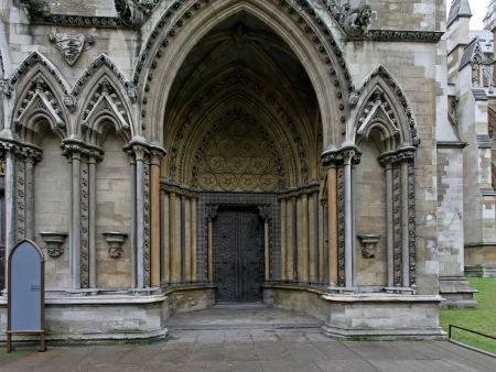 Entrance of Westminster Abbey cathedral in Londonの写真素材