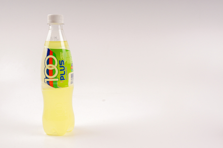 KUALA LUMPUR, MALAYSIA - AUGUST 16TH, 2016. 100Plus is a brand of carbonated isotonic sports drink manufactured by Fraser & Neave Limited, a global food and beverage conglomerate based in Singapore.のeditorial素材