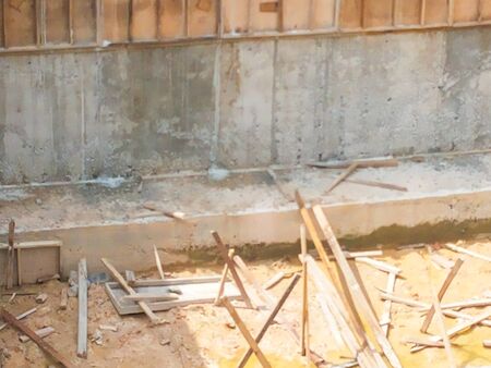 View of unorganised construction site during housing development.の写真素材