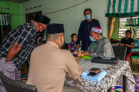 KUALA LUMPUR, MACH 2021. The scene of Malay traditional wedding .のeditorial素材