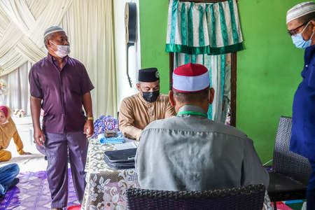 KUALA LUMPUR, MACH 2021. The scene of Malay traditional wedding .のeditorial素材