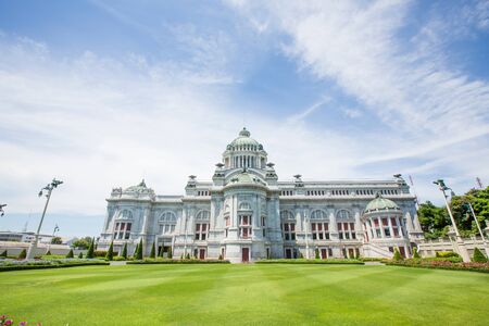 Ananta Samakhom Throne Hall Museum in Bangkok, ThailandThe Ananta Samakhom Throne Hall is a former reception hall within Dusit Palace in Bangkok, Thailand. It now serves as a museumのeditorial素材