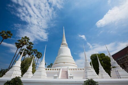 Wat Suwandararam In the metropolitan area southeast of the city.The measurement is ideal for those interested to see the mural paintings in temples. The oil painting, Ayutthaya, Thailand.の写真素材
