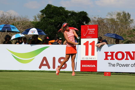 PATTAYA, THAILAND - February 27, 2016: Lexi Thompson of USA plays the shot of the 2016 LPGA Thailand at Siam Country Club in Chonburi.のeditorial素材