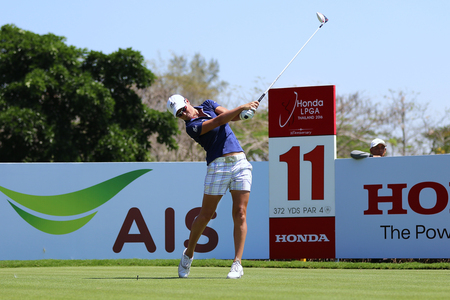 PATTAYA, THAILAND - February 27, 2016: Pannarat Thanapolboonyaras of Thailand plays the shot of the 2016 LPGA Thailand at Siam Country Club in Chonburi.のeditorial素材