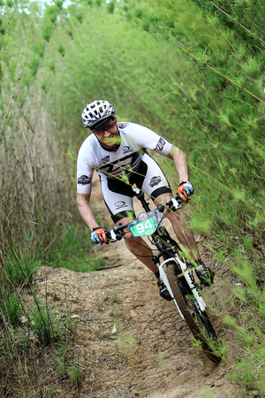 Prachinburi, Thailand -June 05, 2016: Thailand Enduro Series 2016. Mountain bike races at Kao E-TO, which combines cross-country mountain bike downhill, on June 4-6, 2016.のeditorial素材