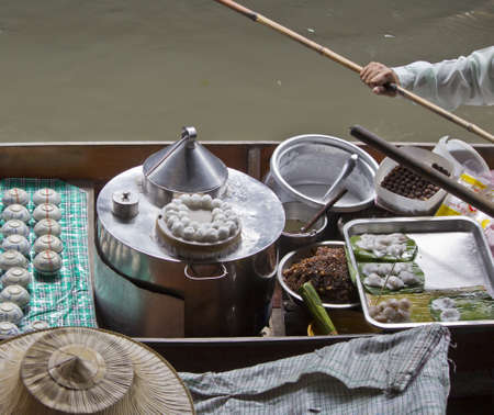 Kanom sago, Dessert Thai floating market in Thailandのeditorial素材