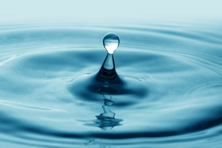 Water drop close upの写真素材