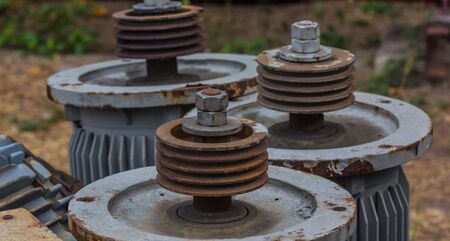 Wheel drive motor with belt