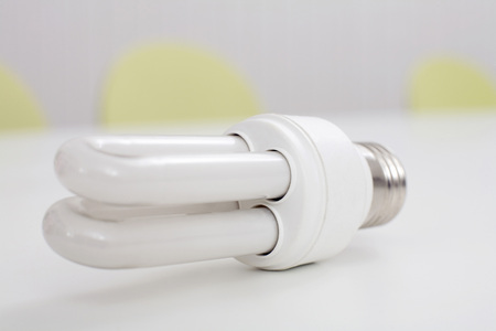 Energy-saving light bulb