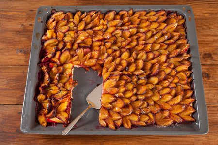 Sheet cake, plum cake, piece, cake shovelの写真素材