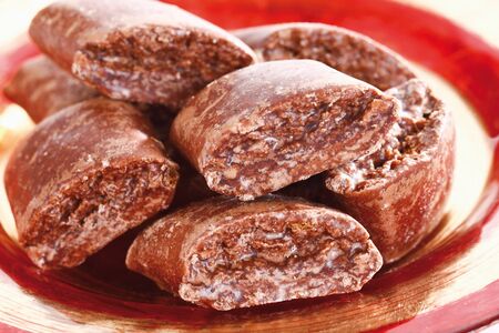 Spicy cookies on plate, close-upの写真素材