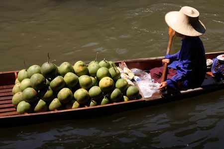 Famous Floating Market in Thailand. Damnoen Saduak near Bangkok.の写真素材