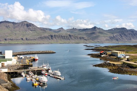 Djupivogur - small fishing town in Iceland. Mountains, harbor and fiord.の写真素材