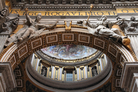 Vatican - interior of famous Saint Peter's Basilica. Beautiful church.のeditorial素材