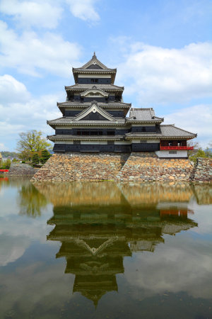 Matsumoto, Japan - town in Nagano prefeture of the region Chubu. Matsumoto Jo castle.のeditorial素材