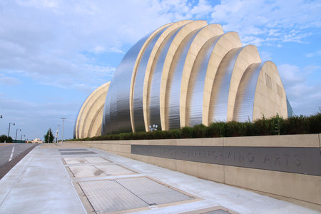 KANSAS CITY, MO - JUNE 25: Kauffman Center for the Performing Arts building on June 25, 2013 in Kansas City, Missouri. Famous building was completed in 2011 and is an example of Structural Expressionism.のeditorial素材
