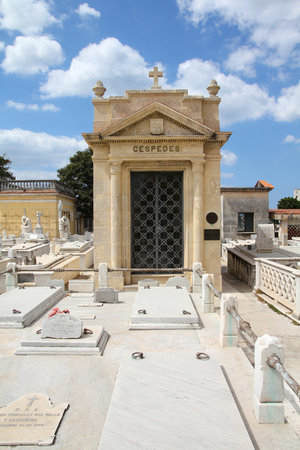 HAVANA - FEBRUARY 24: Grave of Carlos Manuel Cespedes on February 24, 2011 in Havana. Cespedes was President of Cuba in 1933 and is considered Cuban Revolution hero.のeditorial素材