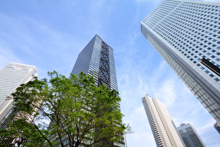 TOKYO - MAY 11: Shinjuku Mitsui building (middle) on May 11, 2012 in Tokyo. As of 2012, it is the 8th tallest building in Tokyo (225m). In the '70s it was the tallest building in Tokyo.のeditorial素材