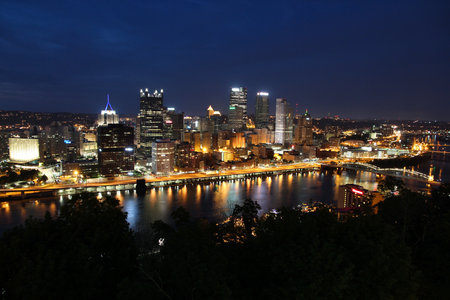 Pittsburgh, Pennsylvania - city evening view in the United States. Skyline with Allegheny and Monongahela River.のeditorial素材