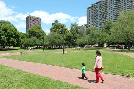 BOSTON - JUNE 9: People visit famous Boston Common on June 9, 2013 in Boston. It is the oldest city park in the United States, founded in 1634.のeditorial素材