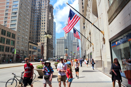 CHICAGO, USA - JUNE 27, 2013: People walk downtown in Chicago. Chicago is the 3rd most populous US city with 2.7 million residents (8.7 million in its urban area).のeditorial素材