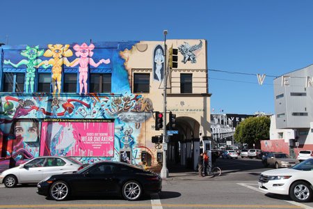 VENICE, UNITED STATES - APRIL 6, 2014: People visit Venice Beach, California. Venice Beach is one of most popular beaches of LA County. 9.8 million people live in LA County.のeditorial素材