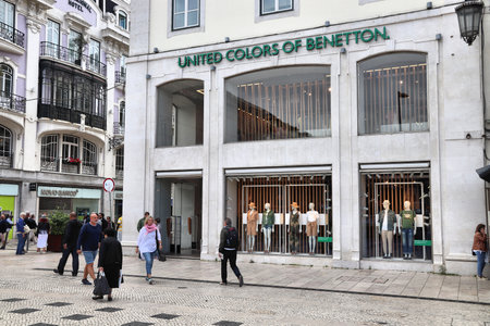 LISBON, PORTUGAL - JUNE 4, 2018: People visit Rua Augusta shopping street in Lisbon. Lisbon is the 11th-most populous urban area in the EU (2.8 million people).のeditorial素材
