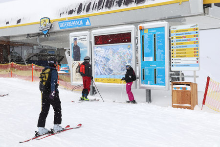 MAYRHOFEN, AUSTRIA - MARCH 13, 2019: People visit Mayrhofen ski resort in Tyrol region, Austria. The resort is located in Zillertal valley of Central Eastern Alps (Zentralalpen).のeditorial素材