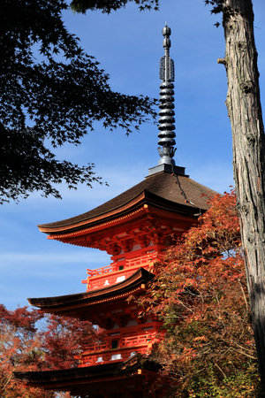 Kyoto landmarks, Japan. Pagoda of Kiyomizu-dera Temple in autumn.のeditorial素材
