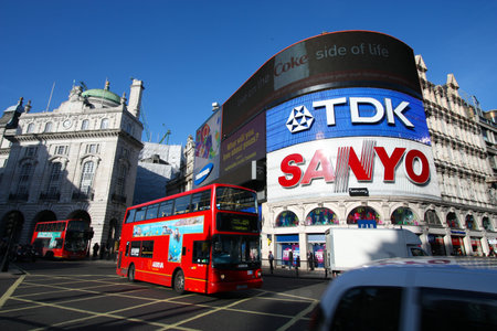 LONDON, UK - JANUARY 21, 2008: People visit Piccadilly Circus in London, UK. London is the most populous city in the UK with 13 million people living in its metro area.のeditorial素材