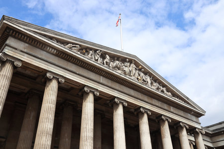 British Museum facade. Cultural landmark of London UK.のeditorial素材