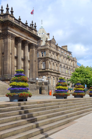 Leeds Town Hall. Municipal building in the UK.のeditorial素材