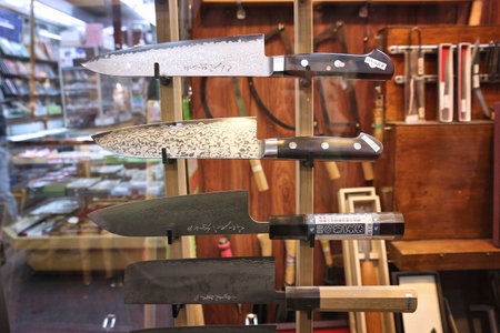 KYOTO, JAPAN - NOVEMBER 27, 2016: Specialist artisanal knife store in Kyoto, Japan. Retail sales amounted to137.6 trillion yen in Japan in 2012.のeditorial素材