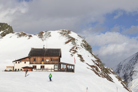 HINTERTUX, AUSTRIA - MARCH 10, 2019: Apres ski at Hintertux Glacier ski resort in Tyrol region, Austria. The resort is located in Zillertal valley of Central Eastern Alps (Zentralalpen).のeditorial素材