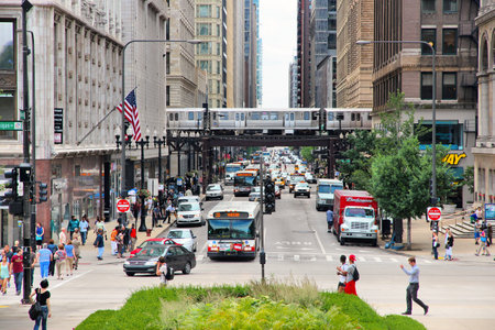 CHICAGO, USA - JUNE 26, 2013: People drive along Washington Street in Chicago. Chicago is the 3rd most populous US city with 2.7 million residents (8.7 million in its urban area).のeditorial素材