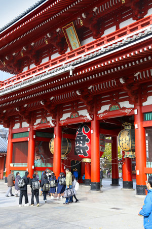 TOKYO, JAPAN - NOVEMBER 29, 2016: People visit Sensoji Temple in Asakusa, Tokyo. Senso-ji Buddhist temple is dedicated to the bodhisattva Kannon.のeditorial素材