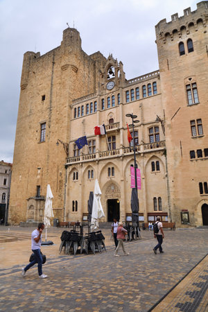 NARBONNE, FRANCE - OCTOBER 3, 2021: People visit the main square in Narbonne, France. Narbonne is a subprefecture town of the Aude department in Occitanie region.のeditorial素材