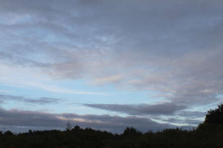 clouds darkened the entire skyの写真素材